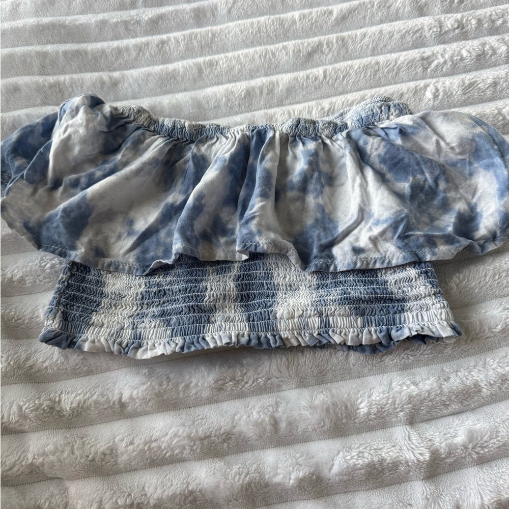 Hollister Blue and White Tie-Dye Crop Top